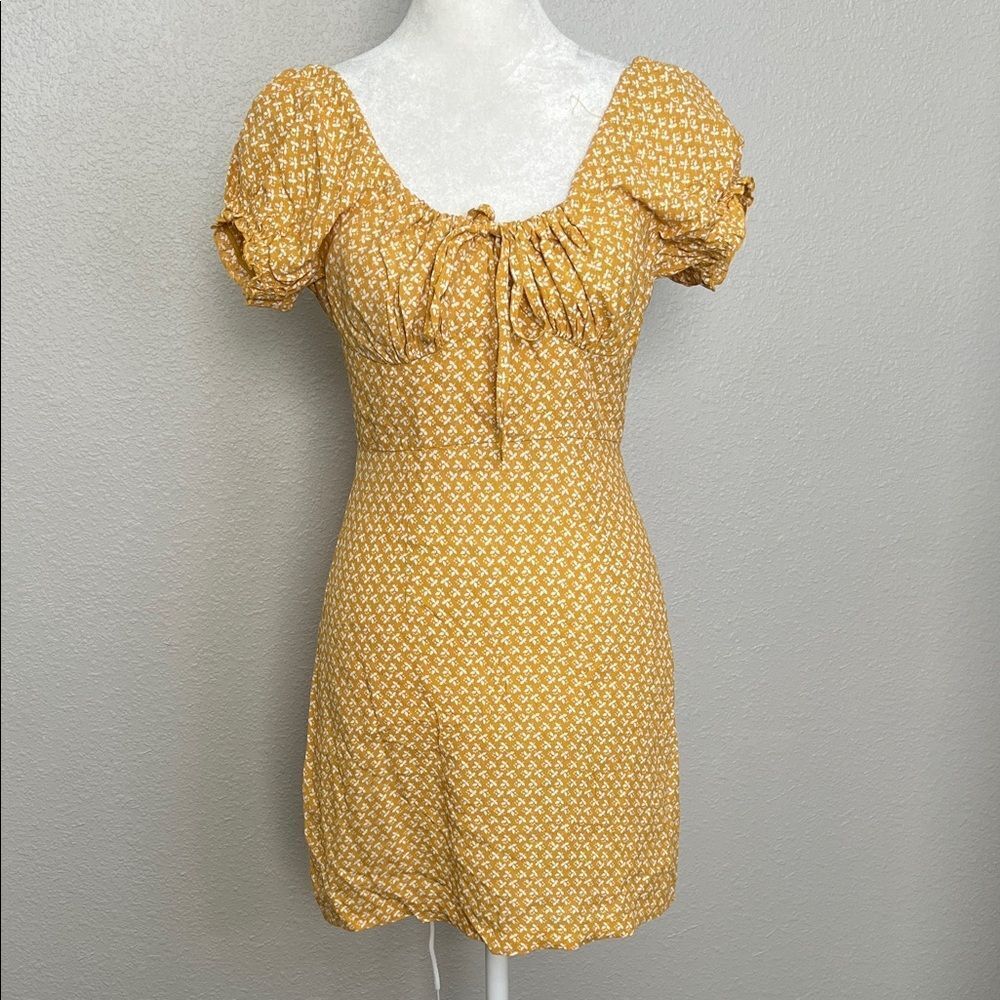 Skylar+Madison Yellow Floral Mini Dress Size Small